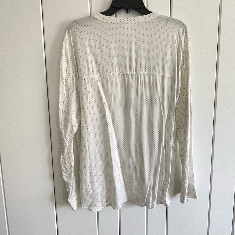 $10 SALE Button-Up Long Sleeve Polka Dot Top V-Neck Off White Black Shirt - Picture 3 of 9